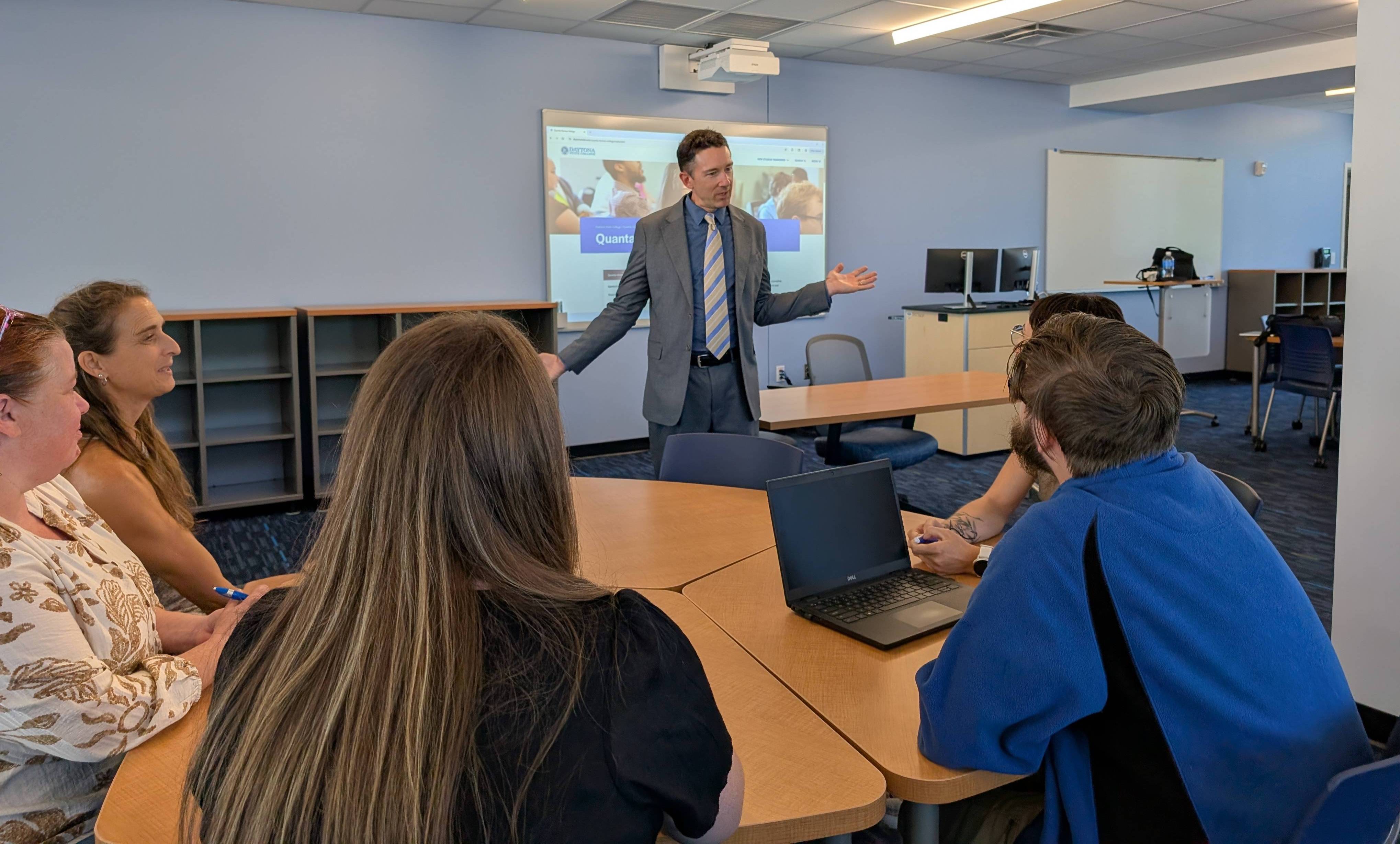 Quanta classroom with Ben Graydon and students